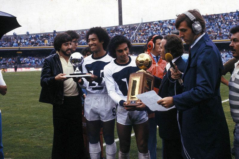 Evanivaldo Castro Cabinho y Hugo Sánchez, goleadores del Club Universidad a mediados de los 70